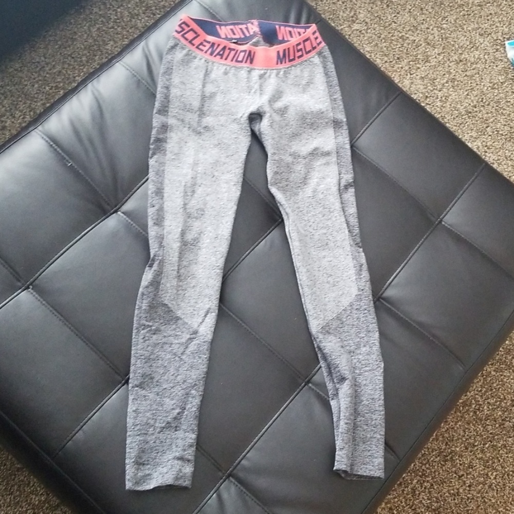 Seamless workout leggings